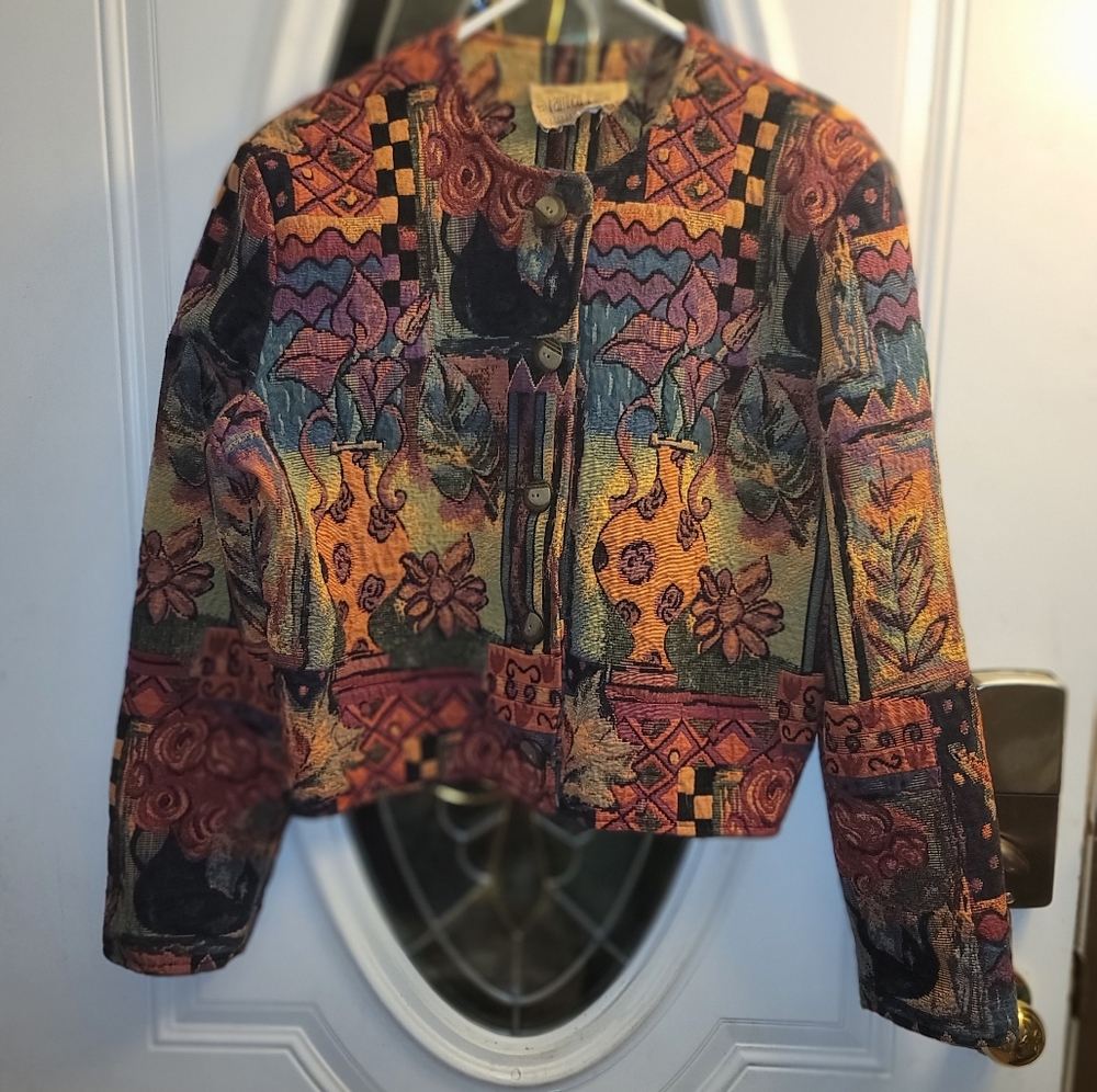 *Painted Pony Floral Abstact Pattern Tapestry Cropped Jacket